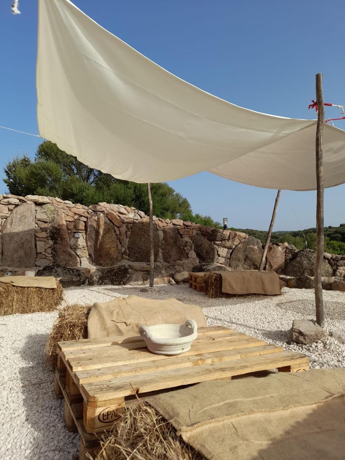 Pasare Glamping_Anglonaruralexperience Hotel Perfugas ภายนอก รูปภาพ